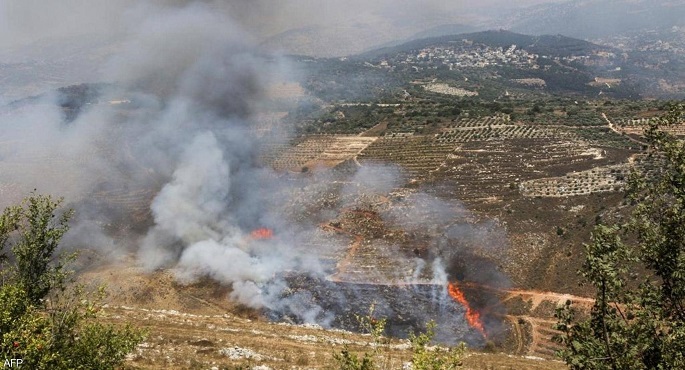 قصف متبادل بين إسرائيل وحزب الله بجنوب لبنان.. واليونيفيل تحذر: الوضع خطير جدا