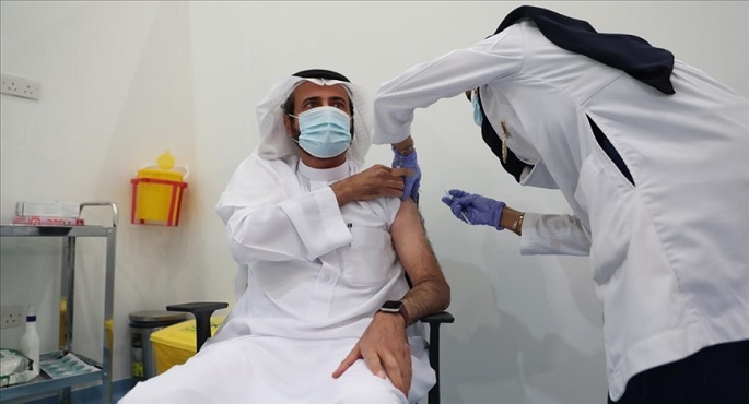 الصحة السعودية تنصح طلاب المملكة بتلقي الجرعة الأولى من لقاح كورونا قبل 8 أغسطس