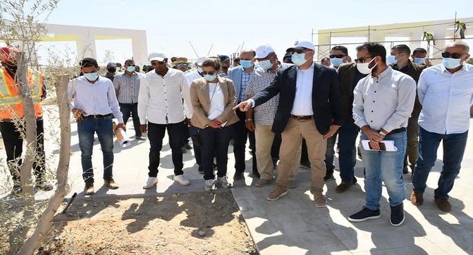 بالصور.. الجزار يتجول بقطاعات مشروع الحدائق المركزية “كابيتال بارك” بالعاصمة الإدارية الجديدة