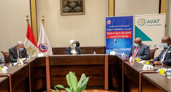 بالصور .. زايد تبحث خطة توريد لقاحات كورونا مع رئيس هيئة الشراء الموحد ورئيس البنك الأفريقي للصادرات