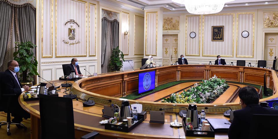 بالصور .. خلال اجتماع مجلس المحافظين .. تنسيق الجهود ووضع الضوابط لتطعيم العاملين في قطاع التعليم