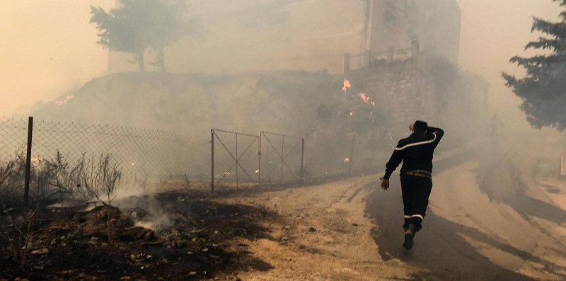 تونس تنجح فى السيطرة على حرائق غابات اندلعت بمدينتين قرب حدود الجزائر