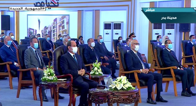 الرئيس السيسي يفتتح عدداً من المشروعات السطنية المتنوعة بمدينة بدر