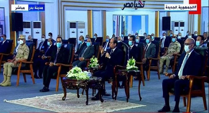 الرئيس السيسي : ظروف الدولة تتطلب تقديم كل شئ لتحويلها إلى دولة ذات مستقبل مشرق
