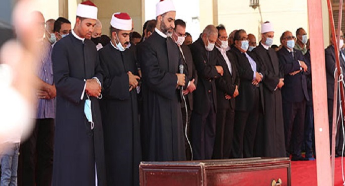 تشييع جثمان حسب الله الكفراوي من مسجد المشير طنطاوي بالتجمع الخامس