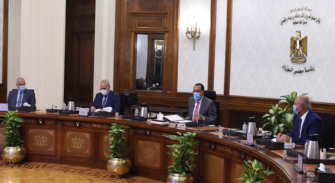 بالصور.. رئيس الوزراء يستعرض مقترح إنشاء وتشغيل محطة حافلات مركزية بمنطقة غرب القاهرة