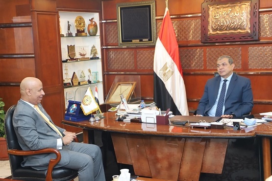 بالصور .. سعفان: إعداد قواعد بيانات العاملين بالخارج للتأمين عليهم