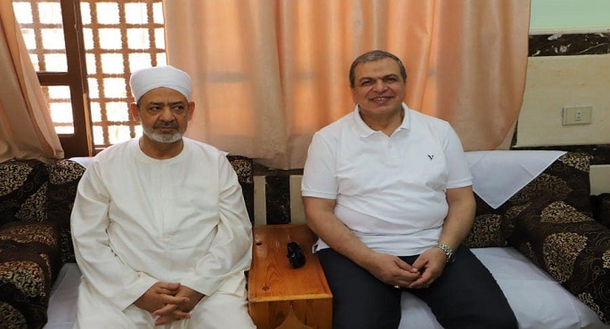 بالصور.. شيخ الأزهر يستقبل وزير القوى العاملة بالأقصر