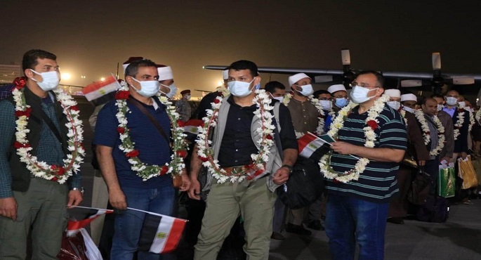 الجالية المصرية العائدة من أفغانستان : كرامة المصري مصانة في الداخل والخارج بفضل القيادة السياسية التي لا تنسى أبناء الوطن في أي مكان