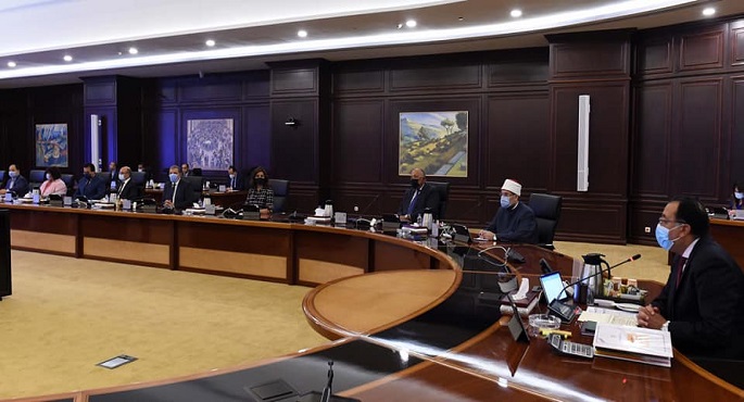 وزيرة البيئة تعرض جهود الوزارة في تطوير القطاع البيئي في إطار تغير المناخ
