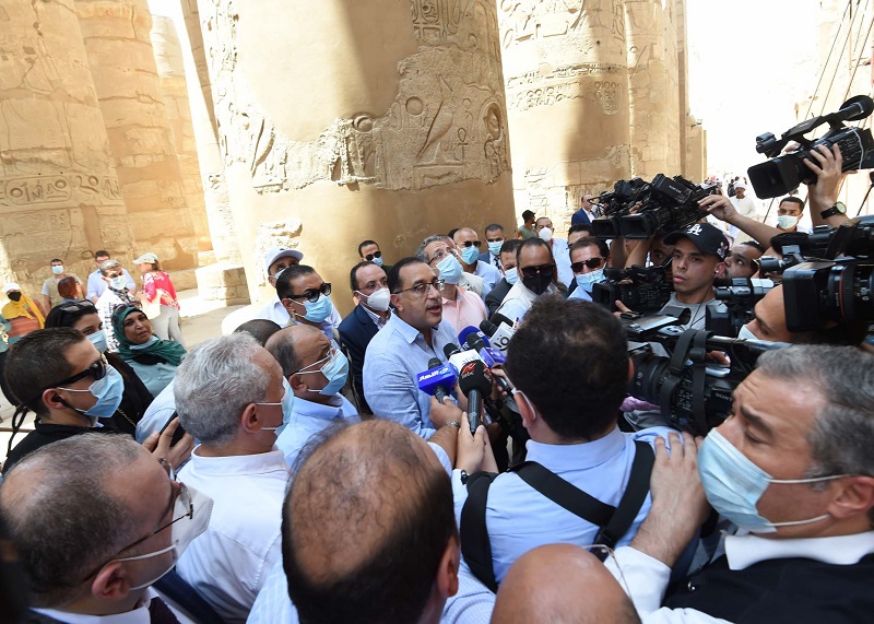 مدبولى : توجيهات رئاسية باستعادة الوجه الحضاري لمدينة الأقصر وتحقيق التنسيق الحضاري لمباني المدينة