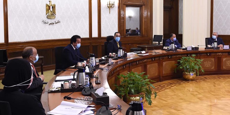 بالصور .. رئيس الوزراء يتابع خطوات تنفيذ 100 إجراء مقترح للنهوض بقطاع الصناعة وتحسين الصادرات