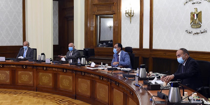 بالصور.. رئيس الوزراء يتابع الموقف التنفيذي لمشروع القطار الكهربائي السريع