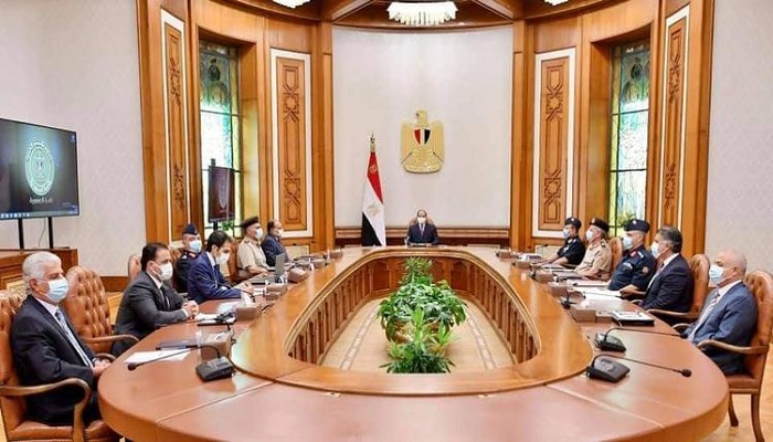 الرئيس السيسي  يتابع مشروع “تطوير مطار العلمين الدولي”.