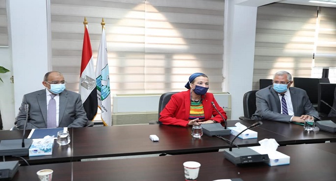 بالصور.. اجتماع تنسيقى موسع بين وزراء البيئة والتنمية المحلية والزراعة لمناقشة خطة مجابهة نوبات تلوث الهواء الحادة لعام 2021