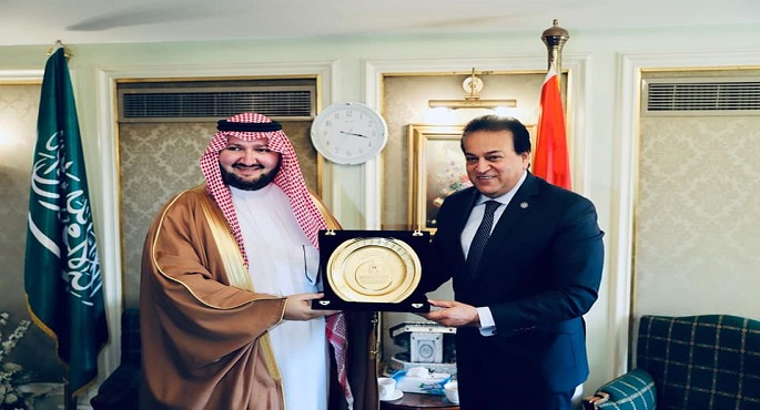 بالصور.. وزير التعليم العالي يستقبل الأمير عبدالعزيز بن طلال بن عبدالعزيز لدعم آليات التعاون