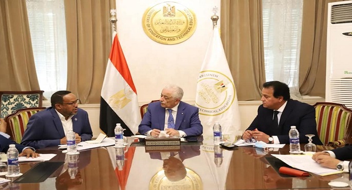 وزيرا التعليم العالي والتربية والتعليم يلتقيان نظيرهما الصومالي لبحث تعزيز التعاون المشترك بين البلدين