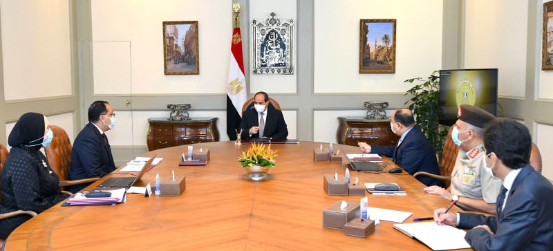 الرئيس السيسي يوجه بتركيز نشاط المجمعات الصناعية لتحقيق الاكتفاء الذاتي للسوق المحلي