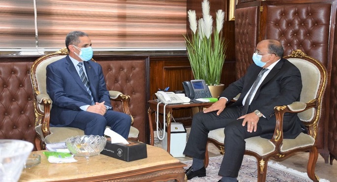 وزير التنمية المحلية يتابع مع محافظ الغربية تنفيذ مشروعات تطوير الريف المصري