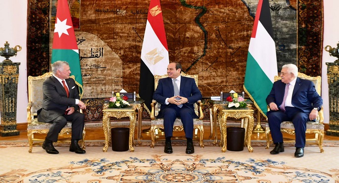 بالصور.. الرئاسة: القمة الثلاثية أكدت ثبات مواقف مصر والأردن من دعم دولة فلسطين