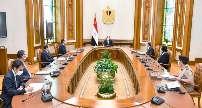 الرئيس السيسي يوجه بالاستمرار في رفع كفاءة منظومة الخدمات والمنتجات البترولية