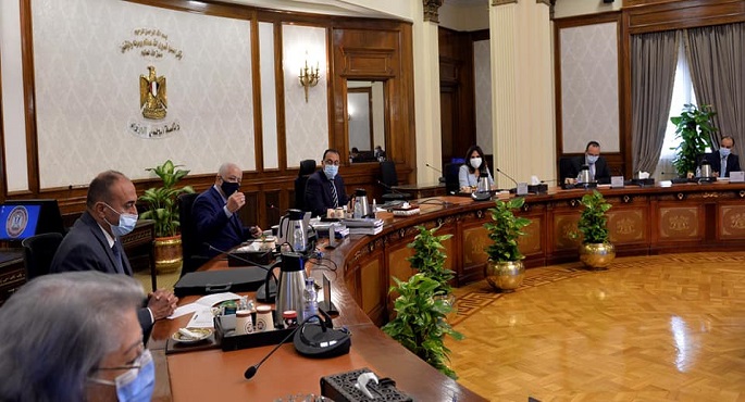 بالصور.. رئيس الوزراء يتابع تطوير مناهج رياض الأطفال والمرحلة الابتدائية حتى الصف الرابع الابتدائي