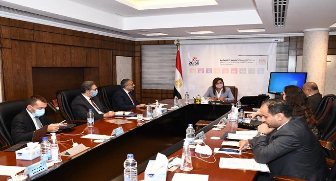 بالصور.. وزيرة التخطيط تبحث آخر تطورات المشروع القومي لتنمية الاسرة المصرية
