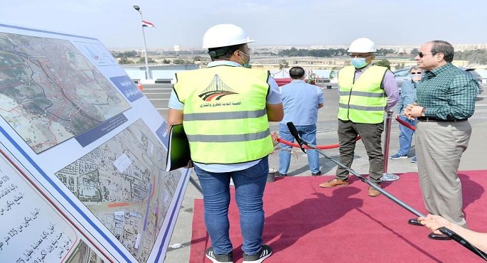 بالفيديو والصور .. الرئيس السيسي يتفقد أعمال تطوير وتوسعة الطريق الدائري