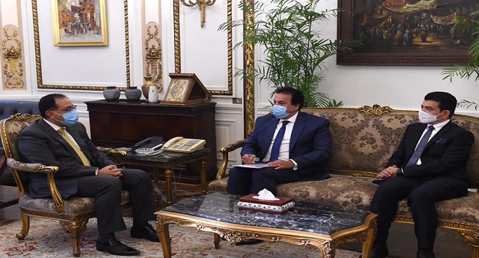 بالصور.. رئيس الوزراء يلتقي المدير العام لمنظمة العالم الإسلامي للتربية والعلوم والثقافة