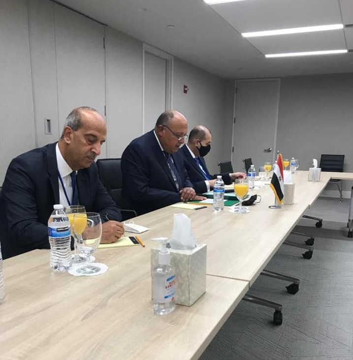 وزير الخارجية يلتقي بالممثل الأعلى للشئون الخارجية والسياسة الأمنية للاتحاد الأوروبي