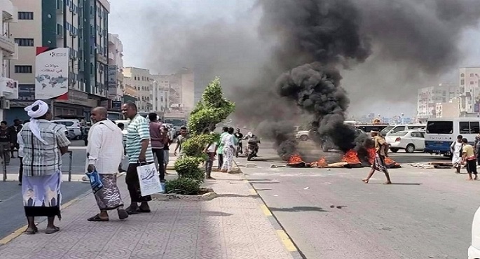 المكلا اليمنية تشهد احتجاجات واسعة بسبب انقطاع الكهرباء