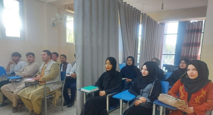 نيويورك تايمز : طالبان تمنع النساء من دخول جامعة كابول حتى خلق بيئة إسلامية