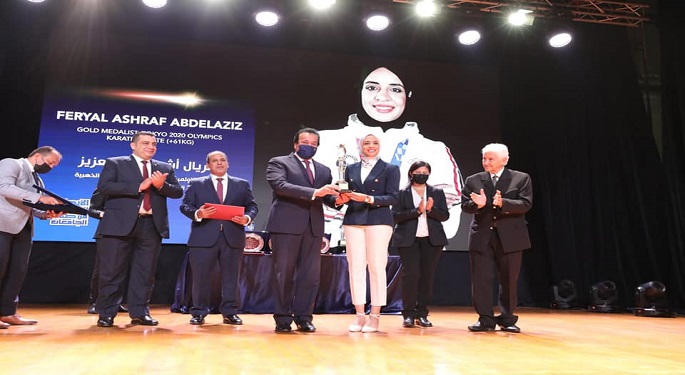 بالصور.. تكريم أبطال طوكيو ٢٠٢٠ بالجامعة البريطانية في مصر