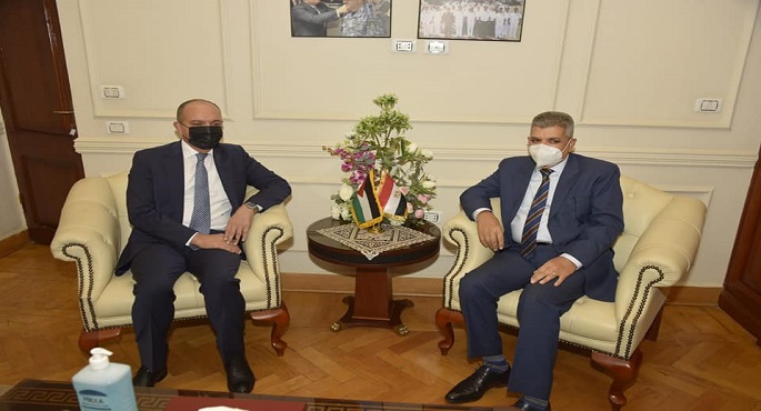 بالصور.. الفريق أسامة ربيع يلتقي سفير المملكة الأردنية الهاشمية لبحث سبل التعاون المشترك