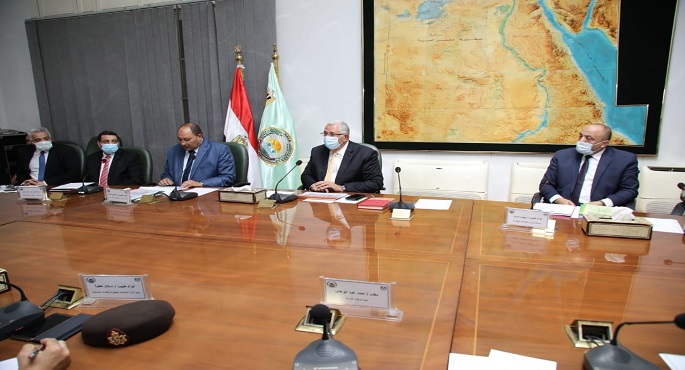 بالصور.. وزير الزراعة يترأس اجتماع مجلس أمناء محطة الزهراء للخيول العربية الأصيلة