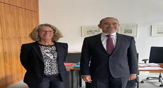 سفير مصر في برلين يبحث سُبل التصنيع المُشترك للقاحات كورونا ويشكر ألمانيا على إهداء ٢ مليون و٣٥٠ ألف جرعة من لقاح أسترازينيكا