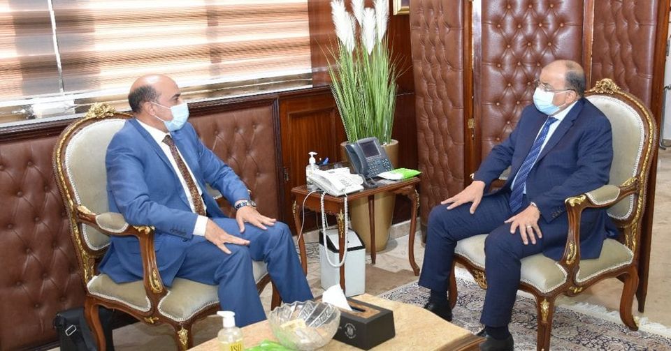 “شعراوي” يتابع مع محافظ أسوان معدلات تنفيذ تطوير الريف المصرى ضمن مبادرة “حياة كريمة “