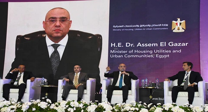 خلال كلمته بملتقى بناة مصر .. وزير الإسكان : العاصمة الإدارية الجديدة هى البداية لتنمية سيناء