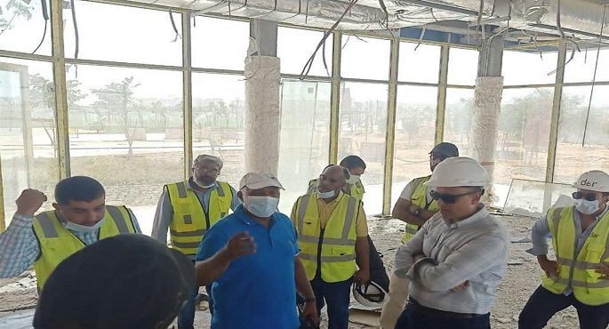 بالصور.. مسئولو “الإسكان” يتابعون سير العمل بمشروع الحدائق المركزية “كابيتال بارك” بالعاصمة الإدارية الجديدة