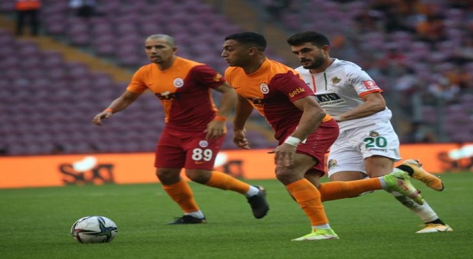 مصطفى محمد يهدر ركلة جزاء في خسارة جالاتا سراي أمام بيشكتاش بالدوري التركي