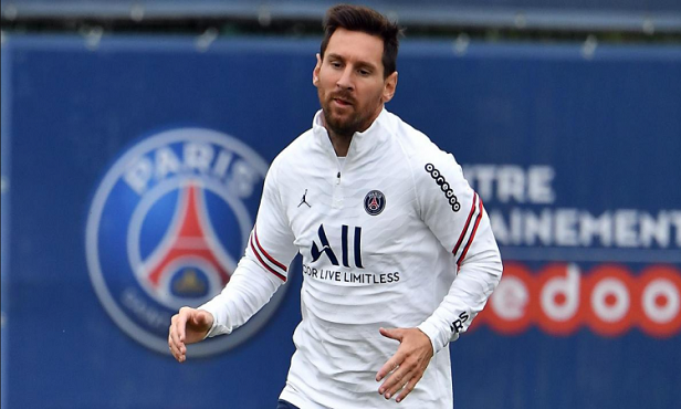 ميسي يقود باريس لمواجهة السيتي في دوري الأبطال