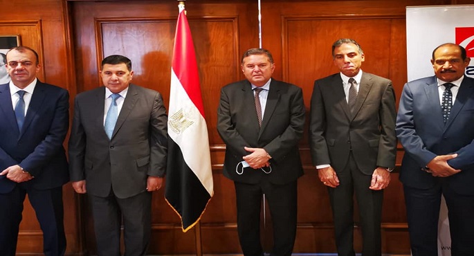 هشام توفيق يشهد توقيع بروتوكول بين “القابضة للنقل” و”إي فاينانس” للربط والتحصيل الإلكتروني
