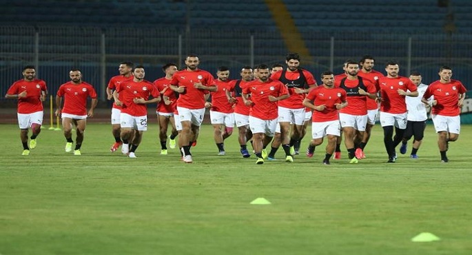 منتخب مصر بزيه الأساسي في مواجهة الجابون بتصفيات كأس العالم