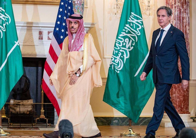 فايننشال تايمز : السعودية “جادة” بشأن المحادثات مع إيران