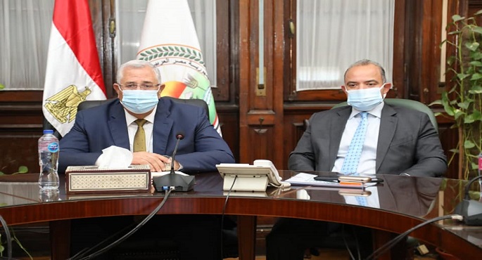 بالصور..القصير يبحث مع رئيس البورصة تطوير آليات تداول بعض السلع الاستراتيجية