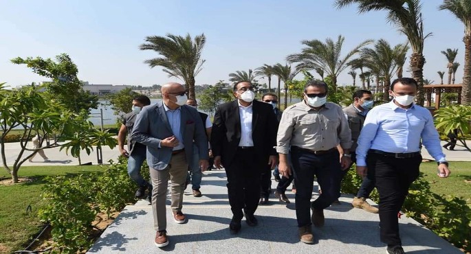 بالصور.. رئيس الوزراء يتفقد مشروع تطوير بحيرة عين الصيرة تمهيدا لاستقبال الزائرين