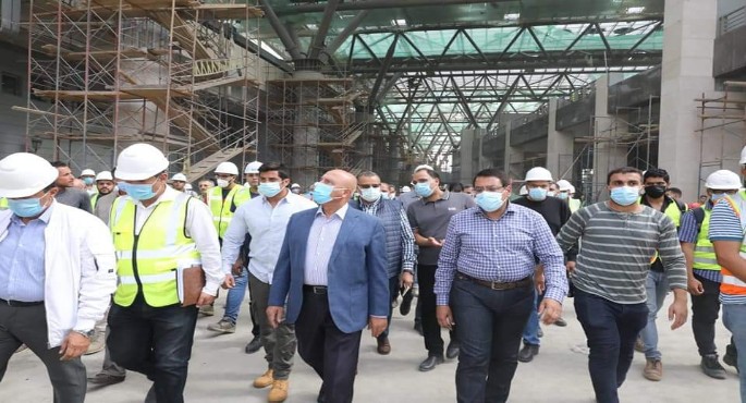 بالصور.. وزير النقل يتفقد أعمال تنفيذ القطار الكهربائي الخفيف LRT (السلام /العاصمة الإدارية الجديدة /العاشر من رمضان)