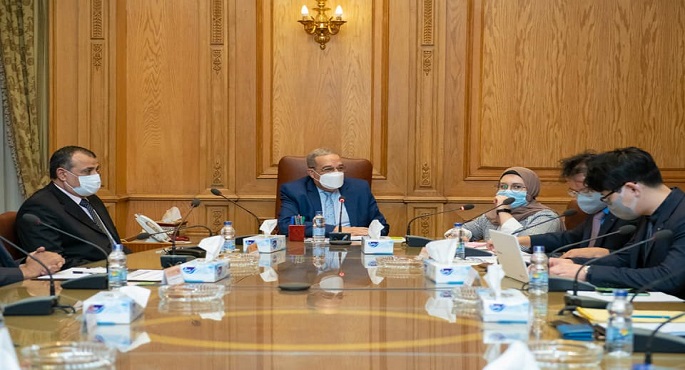 بالصور.. وزير الدولة للإنتاج الحربي يبحث مع وفد كوري جنوبي سبل التعاون المشترك في مجال إدارة المخلفات