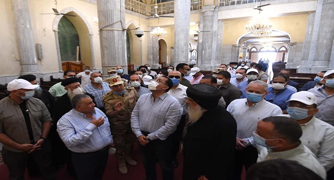 بالصور.. خلال زيارته لمحافظة الأقصر.. رئيس الوزراء يتابع أعمال الترميم بمعبد الكرنك وطريق الكباش