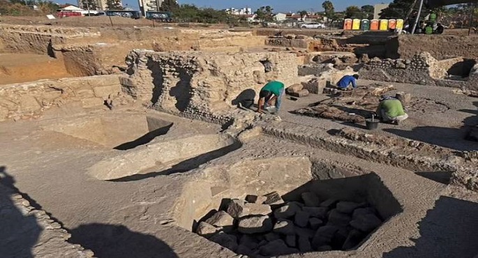 بالصور.. عمره 1500 عام.. العثور على أكبر مصنع نبيذ من العصر البيزنطى بفلسطين